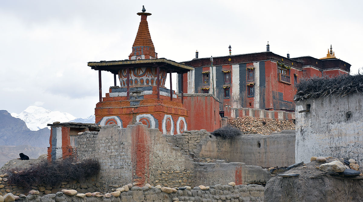 Charang Fort, before Lo Manthang.