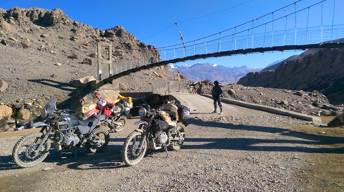 A short break near Charang, Upper Mustang.